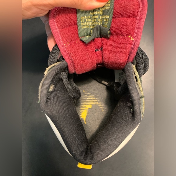 RARE SZ 4 PREOWNED (worn once) NIKE DUNK HIGH PRO SB BOBA FETT (not in OG box) - Picture 4 of 7